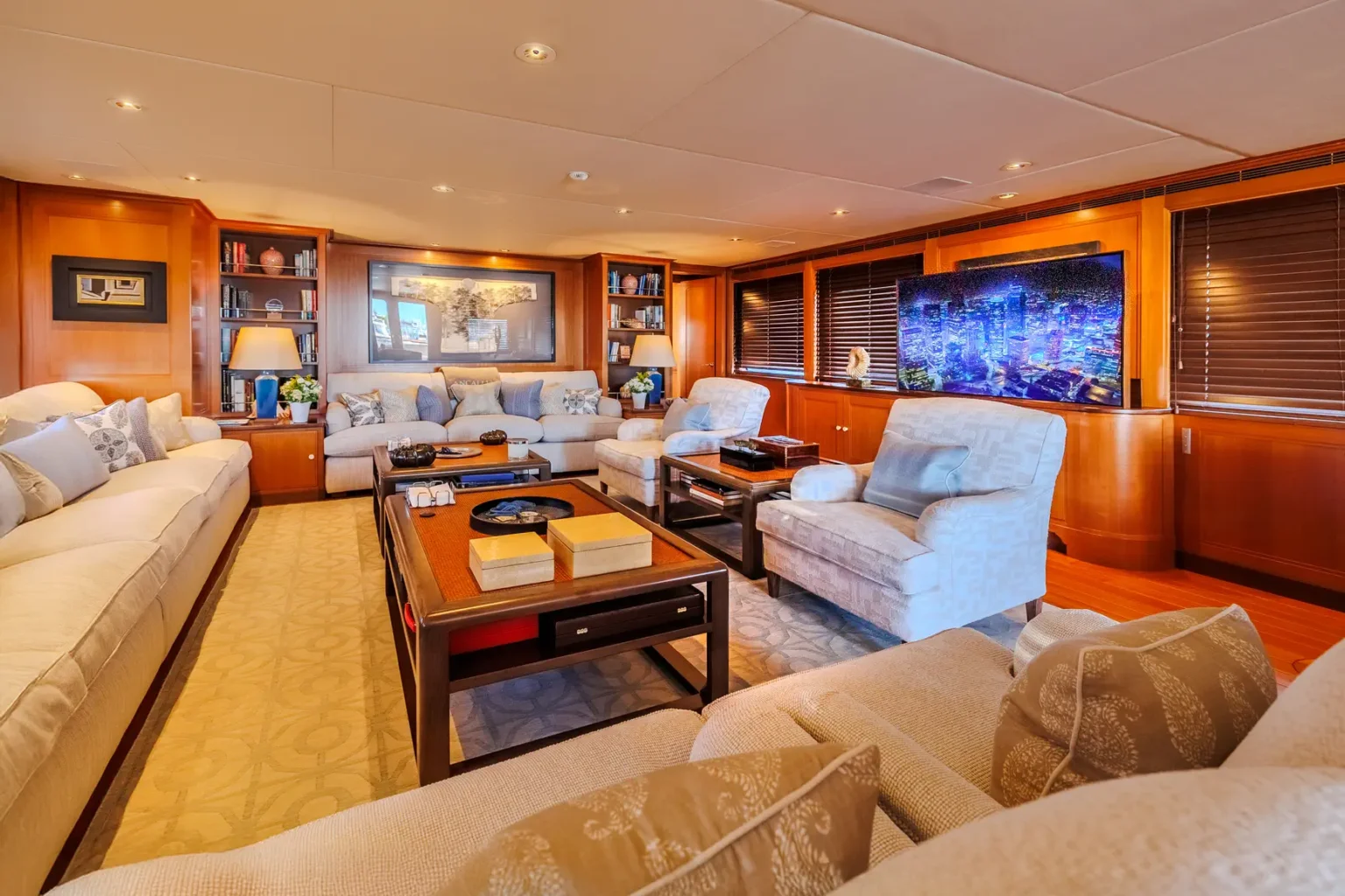 2 Φωτογράφιση Yacht και Σκαφών Αναψυχής σαλονι